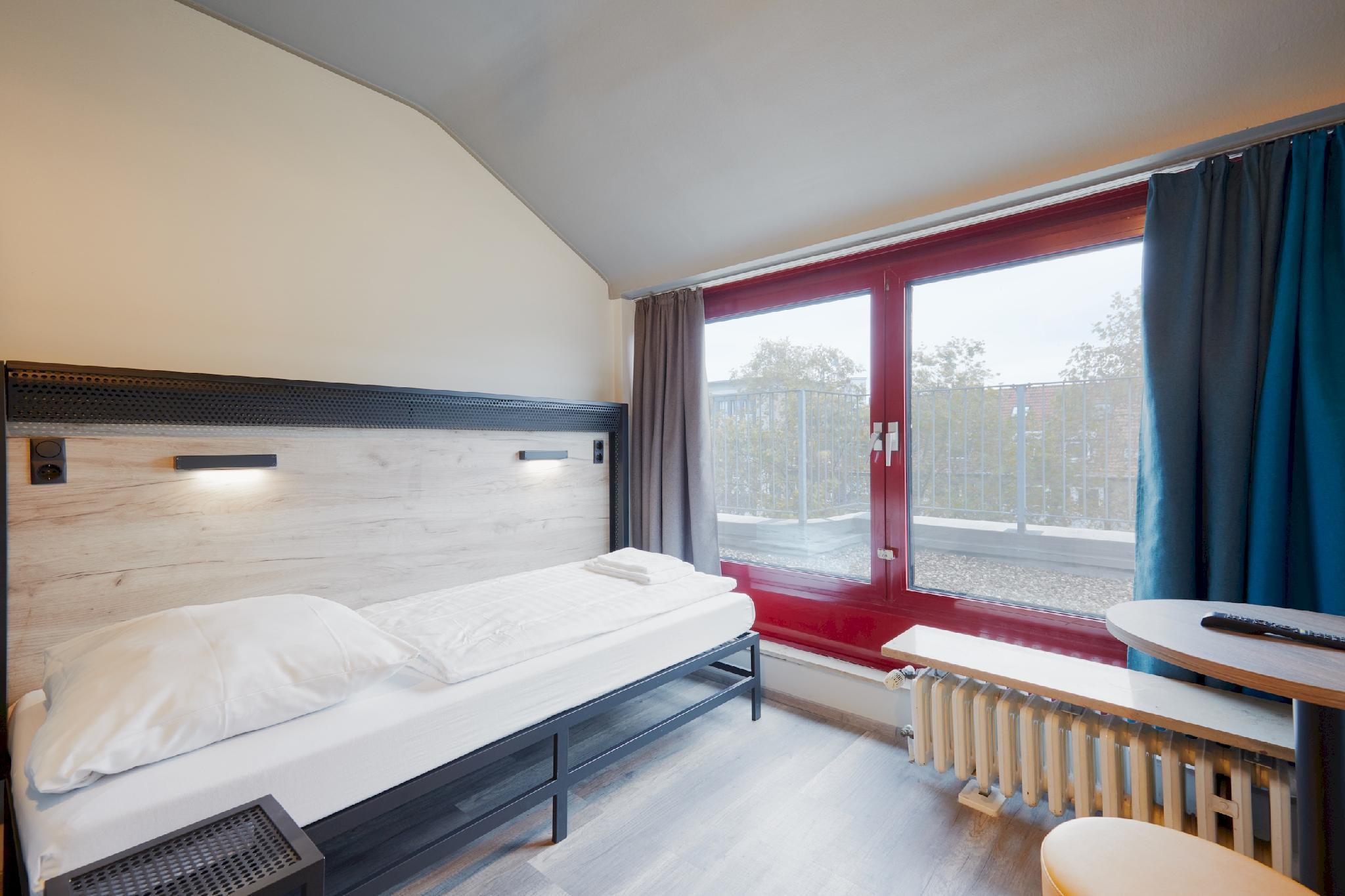 A&O Dusseldorf Hauptbahnhof Hotel Ngoại thất bức ảnh