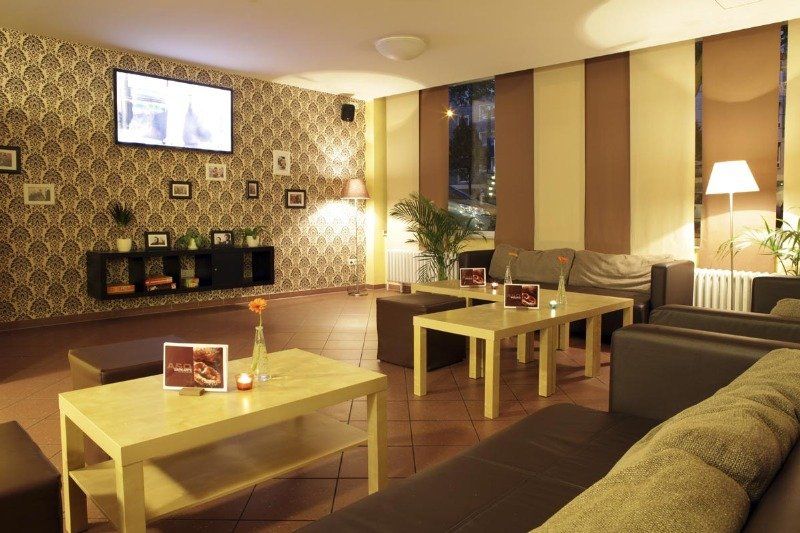 A&O Dusseldorf Hauptbahnhof Hotel Ngoại thất bức ảnh